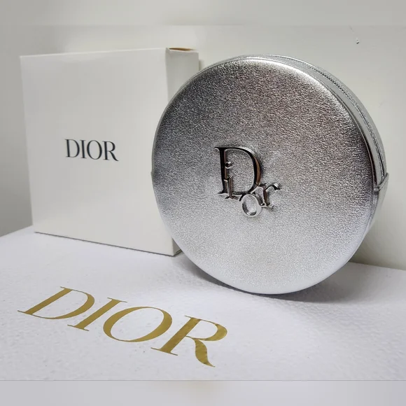 Dior Round Silver Zipper Pouch NIB - Picture 3 of 14